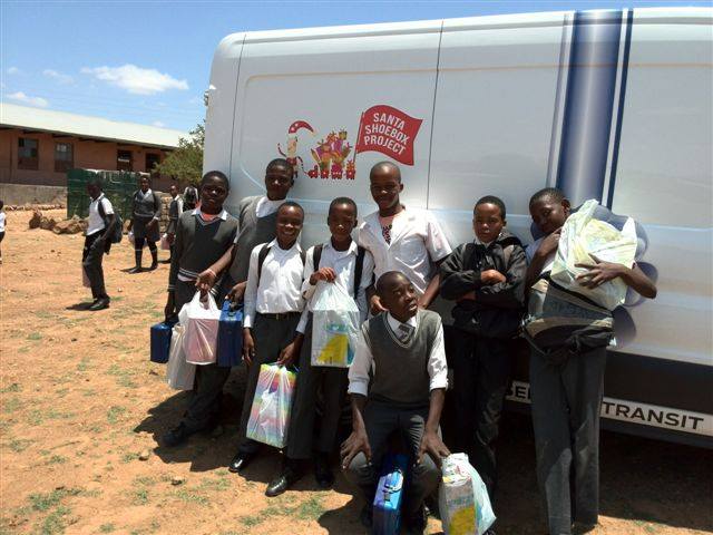 SantaShoebox's tweet photo. Gauteng #SSB2014 delivered over vast kms! Thanks for the help @FordSouthAfrica vehicles! #PresentsInTransit http://t.co/Vx0NyHfpkG