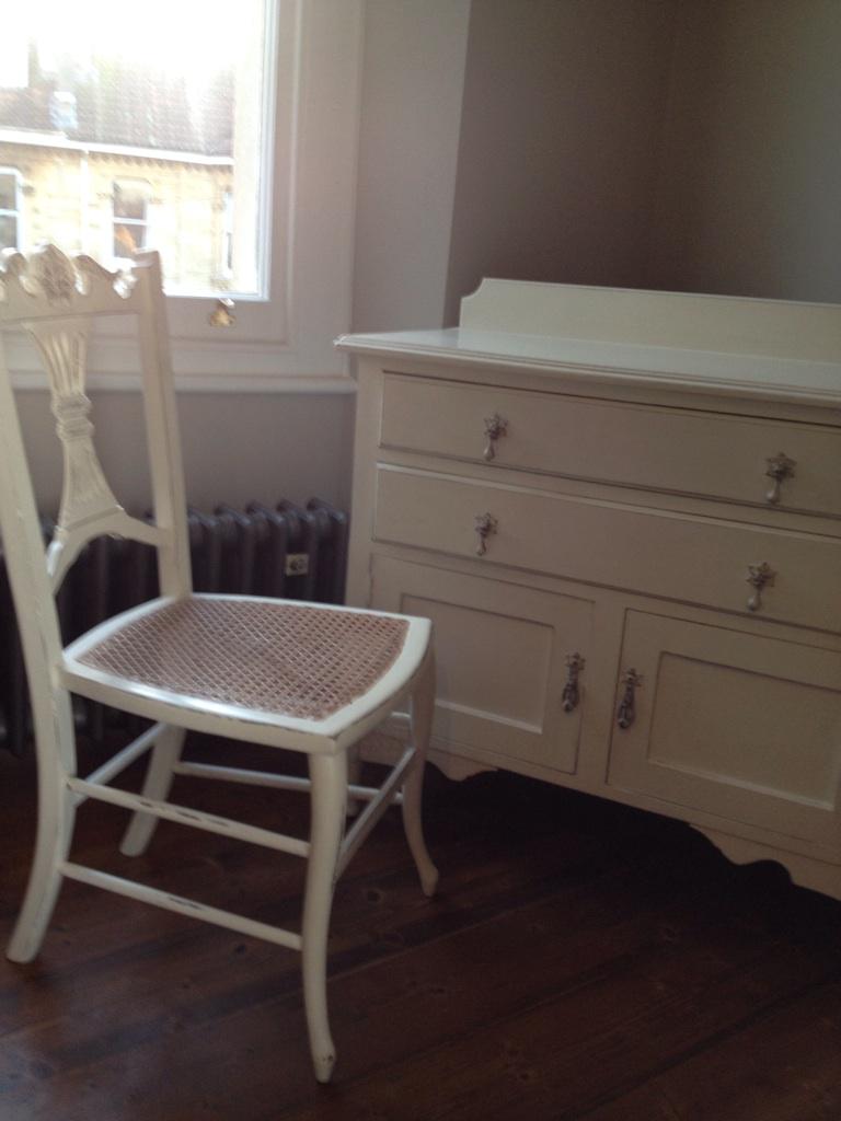 NettletonLee's tweet photo. Chest of drawers and pretty chair for the master bedroom. http://t.co/C5LSH6UiG3