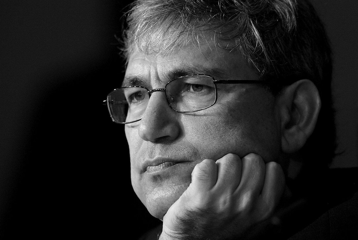 voiceofworldco's tweet photo. "Bir kadına, zamanında, iş işten geçmeden iyi davranmayı bilmek lazım." 

Orhan Pamuk / Masumiyet Müzesi http://t.co/56J0gUtiHf