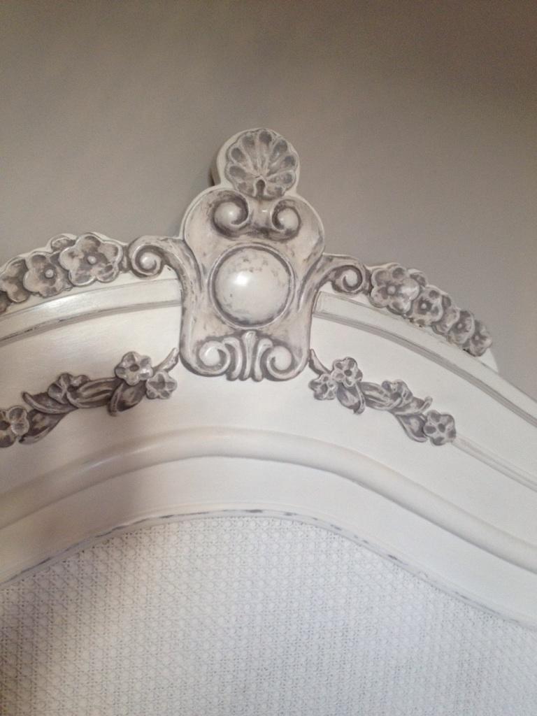 NettletonLee's tweet photo. Stunning bed in the master bedroom, thanks to the lovely jules &amp; scott for letting us loose on their beautiful stuff! http://t.co/iWEZ6t38aP