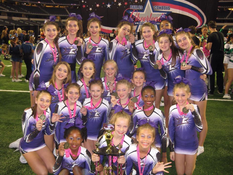 Express_Dallas's tweet image. Flash, Blaze and Storm, 1st place this weekend at DCC Fall Championship! So proud of our Express family!