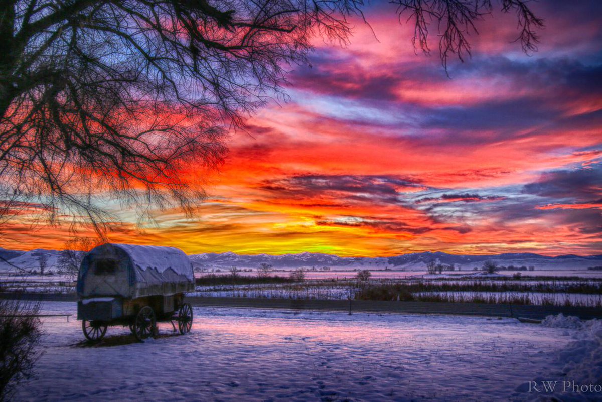 Interior's tweet photo. Sky is ablaze with color during #sunset at Ninepipe #WildlifeRefuge by Dave Fitzpatrick #Montana http://t.co/P5Wwl4AJGD