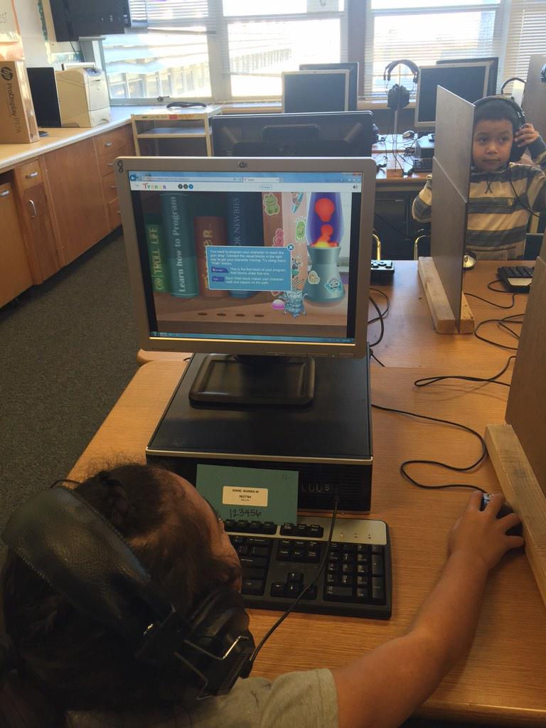 mevans826's tweet image. Kindergarteners at Gourley coding for #hourofcode with @gotynker #edtechcontest