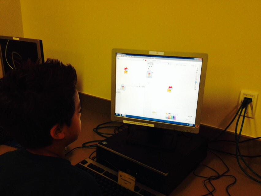 2bitteacher's tweet image. one of my bears coding in Scratch. scratch.mit.edu #HISDecoded #hourofcode #scratchMIT