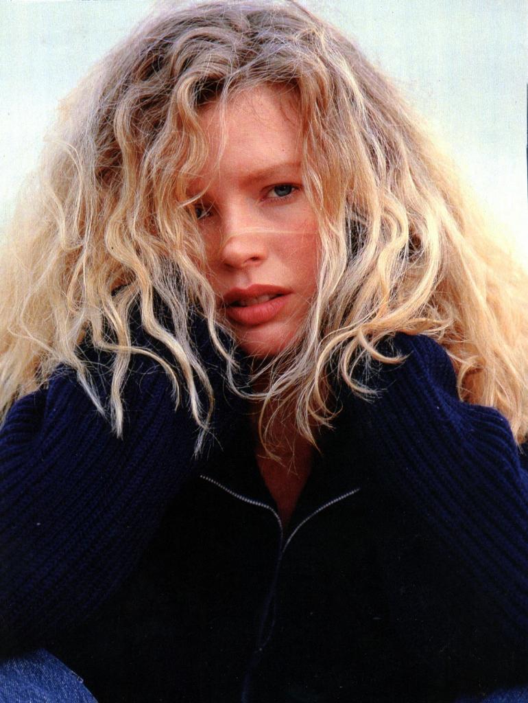 Happy birthday Kim Basinger!!  An eighties sex symbol but still a gorgeous woman 