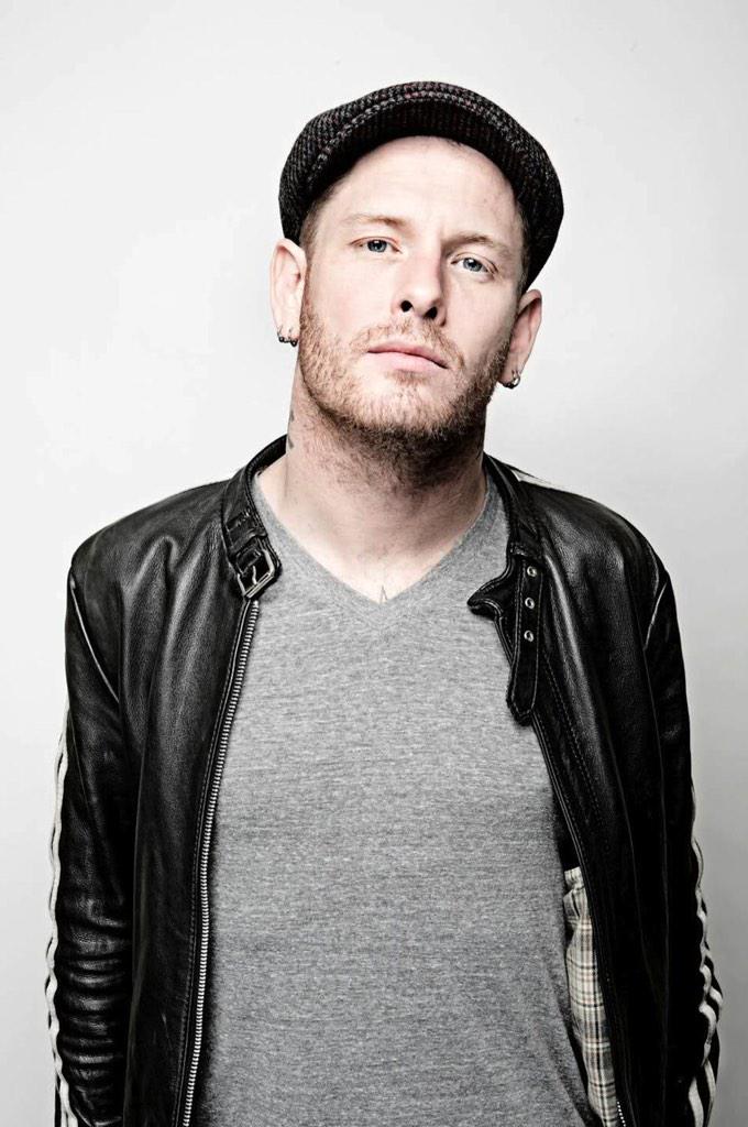 Happy 41st birthday Corey Taylor out of one of the bast band in the world and 