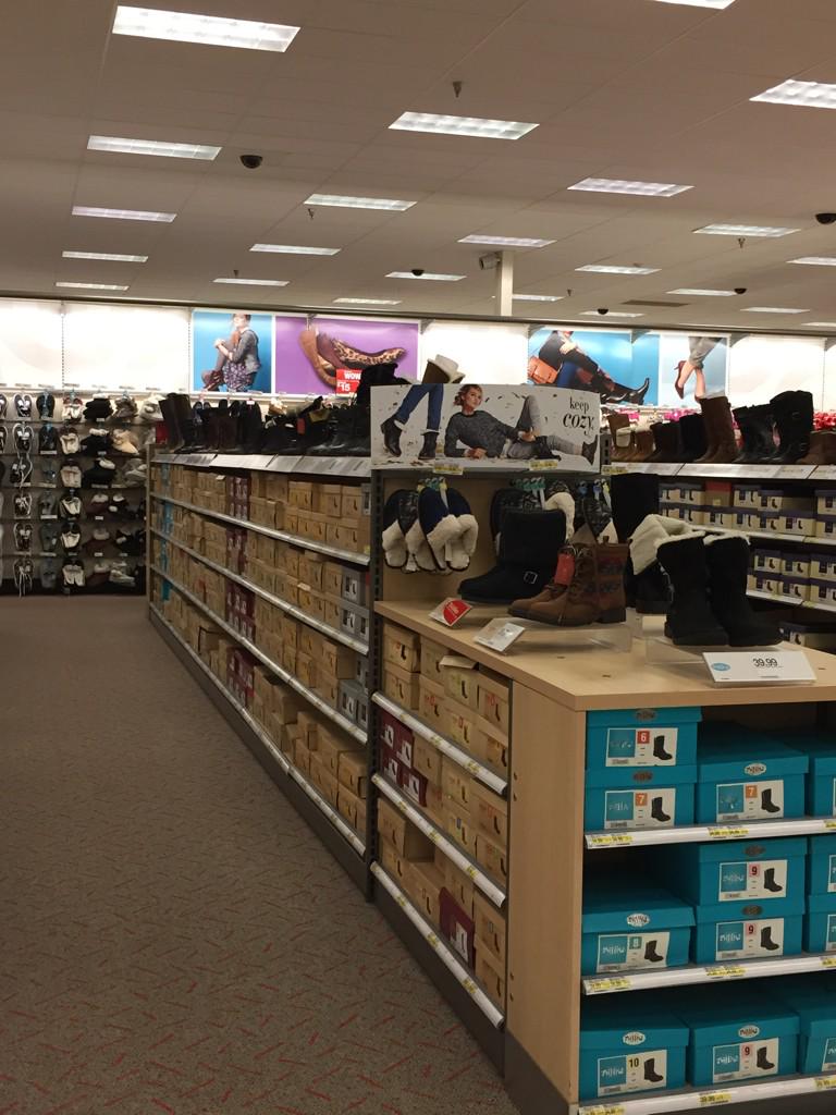 MorganShreve's tweet photo. Great job Nancy driving some amazing shoe sales with instocks !!! http://t.co/8Awxa5jcmP