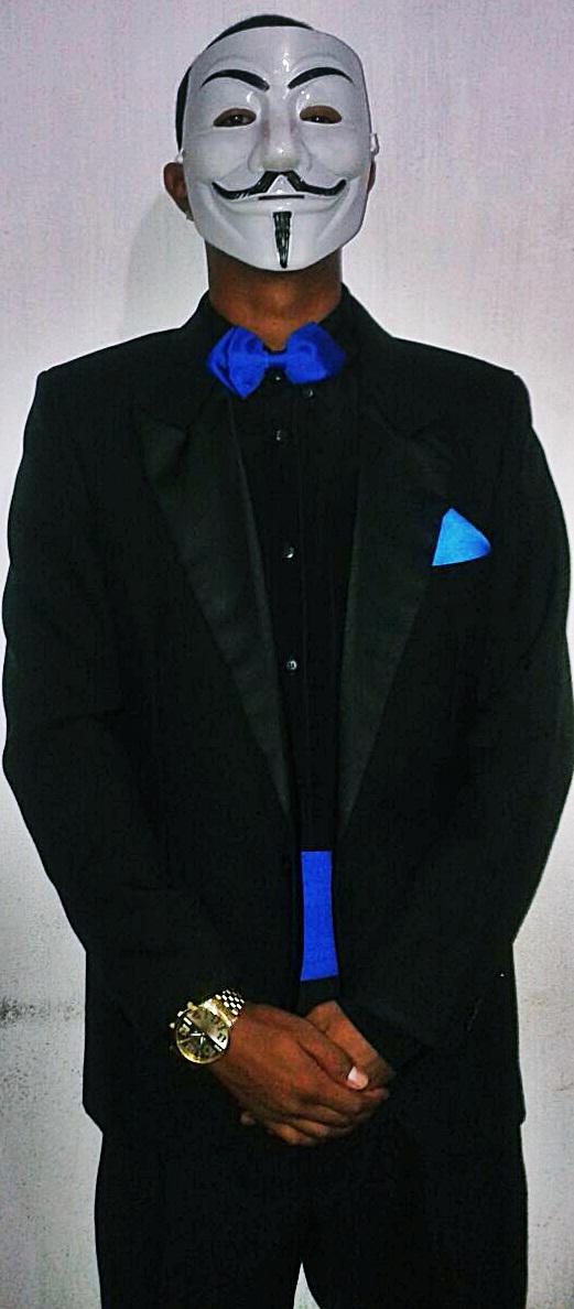 HianValentino's tweet photo. sobre a formatura de sabadão #variasHistorias http://t.co/EeORsErEbq