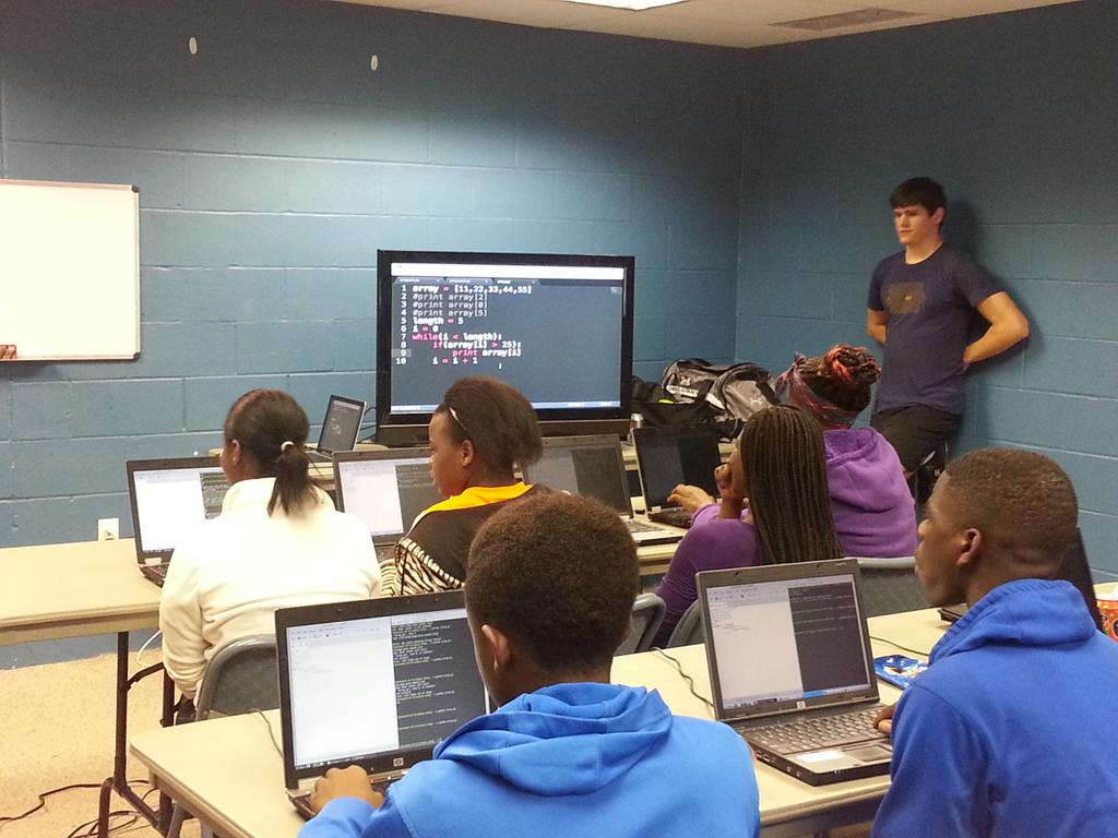 LOVEPI515's tweet image. Happy Coding. @IowaSTEM #codeiowa!