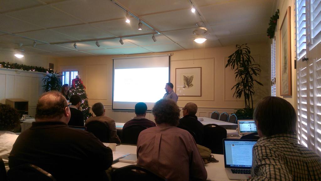 grantdmckenzie's tweet image. @edparsons introducing @vanessa_murdock &apos;s keynote at the #spatialsearch #specialistmeeting @spatialUCSB