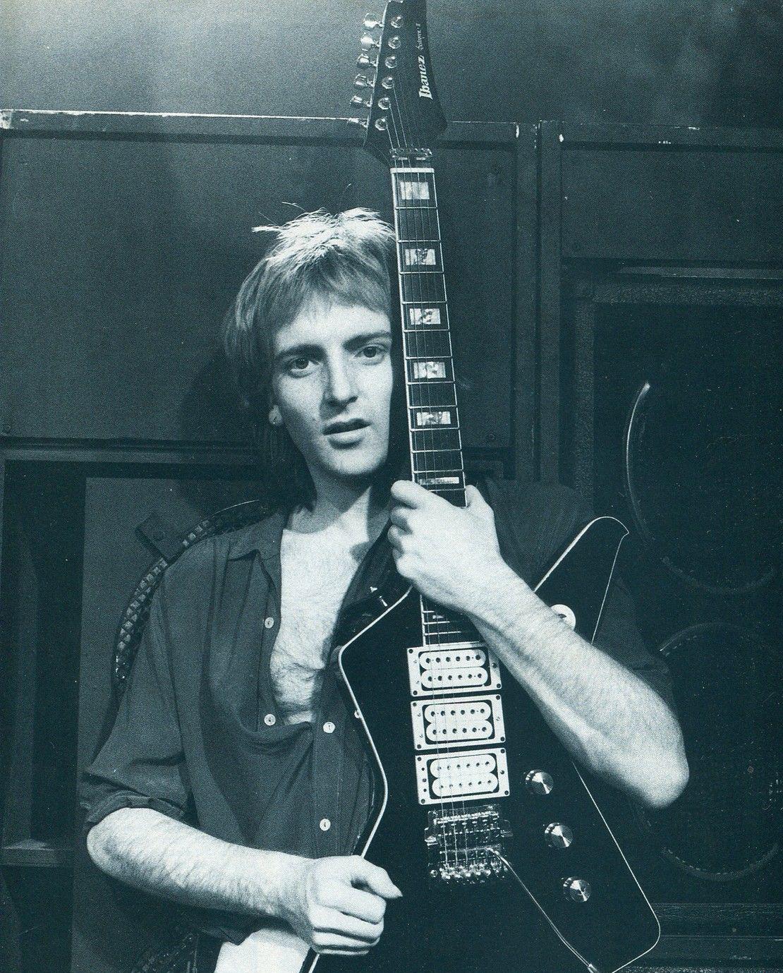 HAPPY BIRTHDAY Phil Collen!!! 