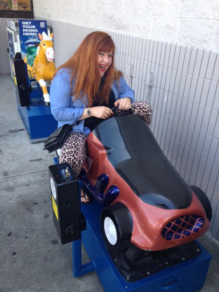 Tiny_Rides's tweet photo. Who rode it better, Kelley or Tony? http://t.co/g4J5ON9KP2