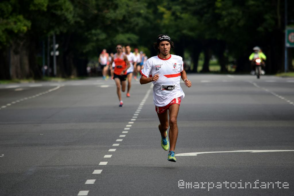 MarPatoInfante's tweet photo. El ganador de la @maratonriver 10k. Ulises de 3 Arroyos. http://t.co/5M2xdShBjf