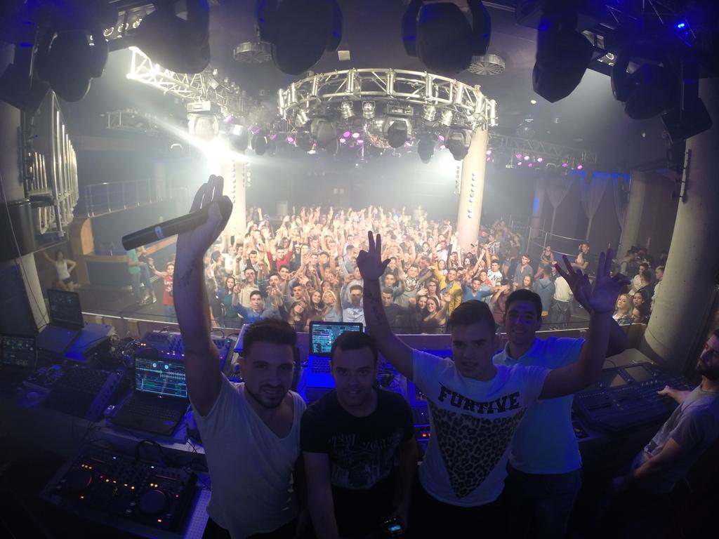 POCOS DIAS PARA QUE REBENTEMOS DE NUEVO , LA MEJOR SALA (B3),LOS MEJORES DJS! <a href="/CRodriguezDJ/">CRISTIAN RODRIGUEZ 🔴 🇪🇸</a> @CCortesDj @RaulFloresDj
