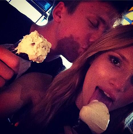 Ice cream date with <a href="/Tris_TrisRbs/">Tris</a> <3