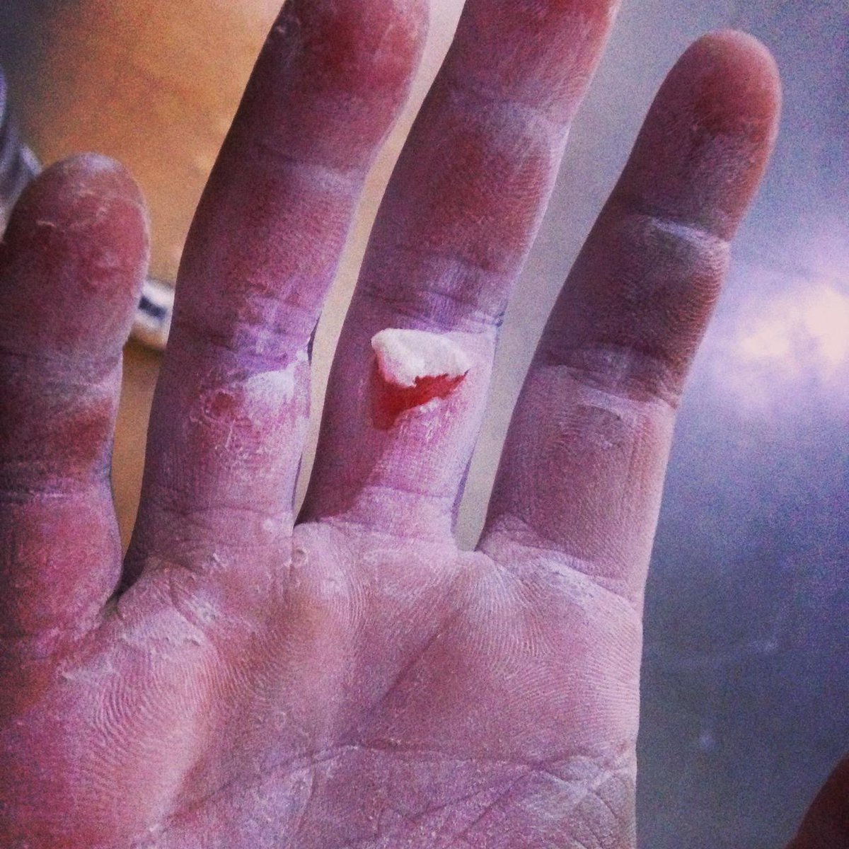 climbingzone's tweet photo. Oye, para encadenar hay que dar el cayo… ¡Buenos días! #escalada #bulder http://t.co/jiEekno7uv