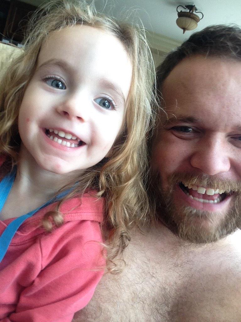 Kreaised's tweet photo. Love #gaydads #morningcuddles http://t.co/rN7TEmu0I2