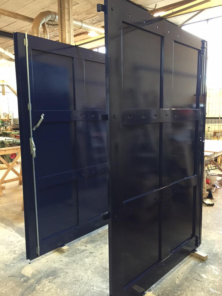 Vandaag deze deuren afgewerkt met sigma rapid gloss!  Deuren zijn weer als nieuw!