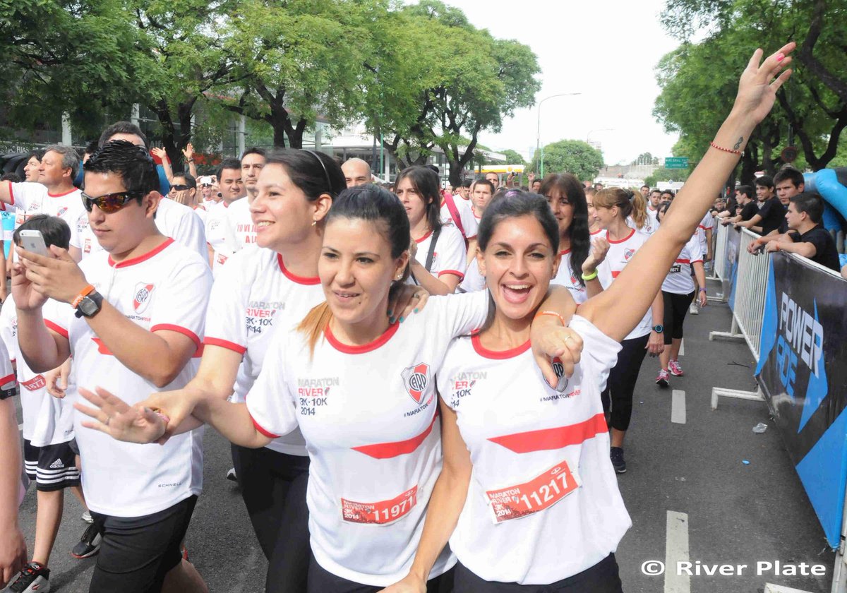 RiverPlate's tweet photo. Si estuviste en la #MaratonRiver, buscate en la galería de fotos del Sitio Oficial http://t.co/919mkDs97I http://t.co/lXa01FfwnO