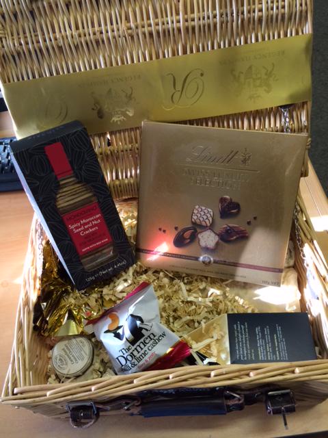 compassdespatch's tweet image. Received this lovely #Xmas gift from our friends @Kabbee today.