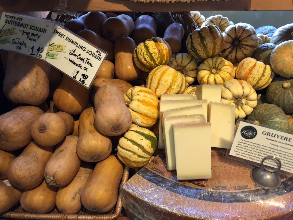 OlioveraHQ's tweet photo. What should we make with yummy butternut squash? #dinnerrecipes #MeatlessMonday http://t.co/gAn9T5yIB7