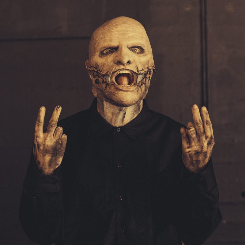 Happy birthday Corey Taylor X) 