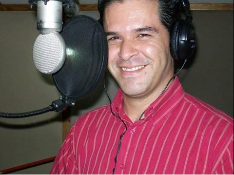 MaximoSonido's tweet photo. #ENVIVO"EN LA RED LATINA"  Junto al #locutor @MarcoCavaliere4 #radio http://t.co/EcyLtPA3GA   #Facebook http://t.co/tqsn15qZ22