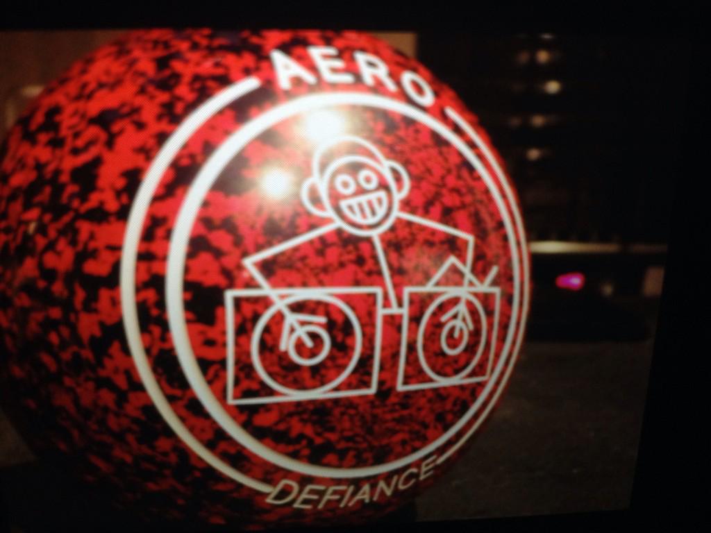 G'day &amp; thanks to awesome <a href="/AeroBowls/">AeroBowls</a> &amp; <a href="/FalknerEllen/">Ellen Falkner MBE</a> for my new #Defiance #bowls - demon coloured &amp;
<a href="/HoojChoons/">Hooj Choons</a> logo!