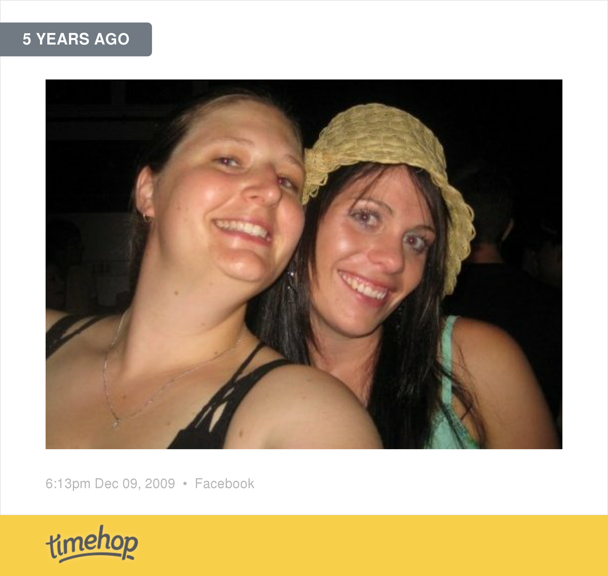 Katiepie112's tweet photo. Exactly 5 years ago today.. Where did my cute yellow farmers hat go?? Shell we need to catch up this week.. Atten... http://t.co/bnB5NlyiI6