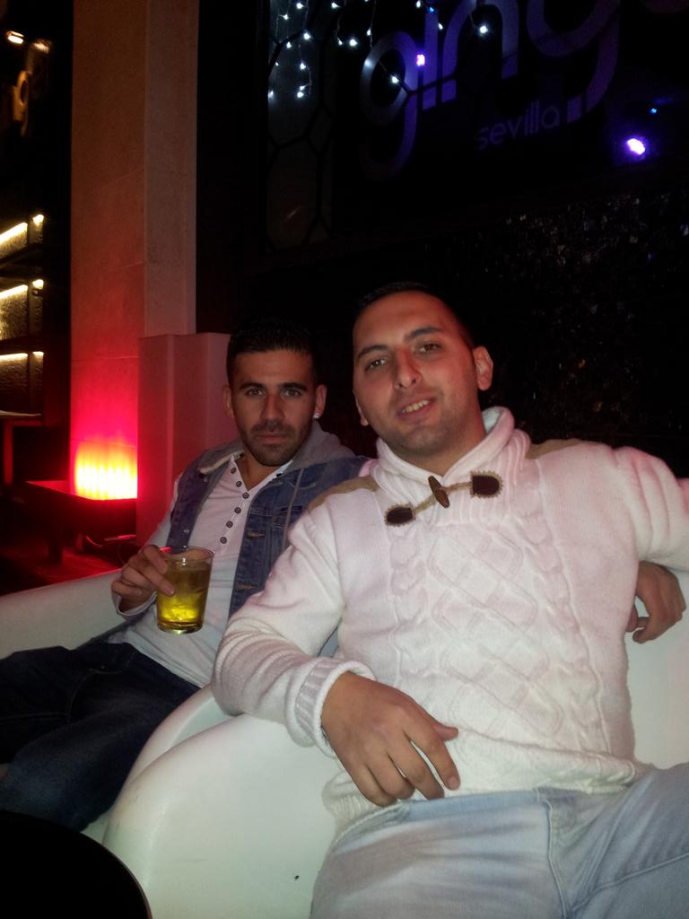 yonatanmoreno88's tweet photo. Buen dia asi si ñiiiiiacaaaaaaa ;-) http://t.co/1EhpIp3Zw5