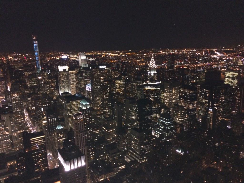 CarlosValverde2's tweet photo. Por el mejor viaje en la mejor compañia que uno puede imaginar 🗽🌃🌉 #NYC #familia #2014 http://t.co/F2bykUCCoT