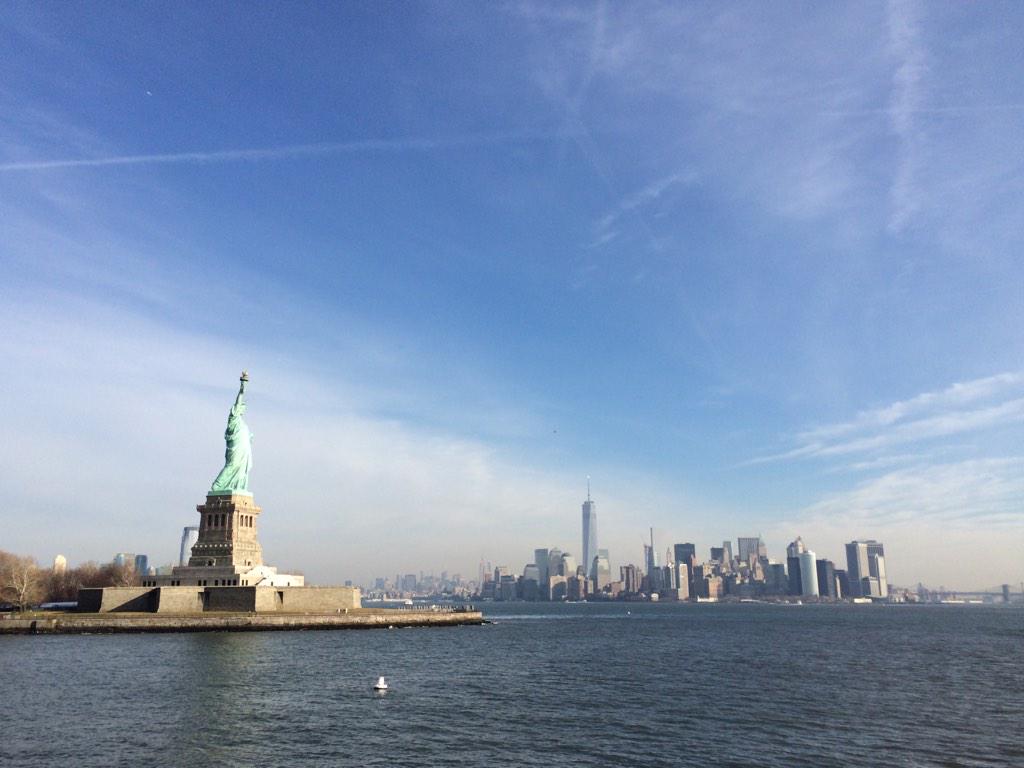 CarlosValverde2's tweet photo. Por el mejor viaje en la mejor compañia que uno puede imaginar 🗽🌃🌉 #NYC #familia #2014 http://t.co/F2bykUCCoT