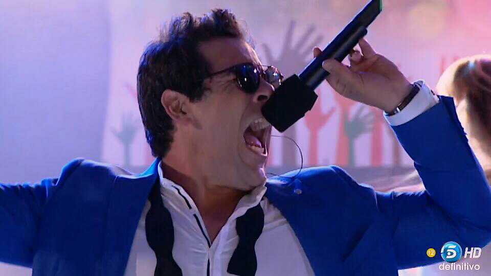 ssssaraboqui's tweet photo. Me da la vida 😂😂 "@la_queseavecina: "¡Todo el mundo quiere #mandangastyle! " http://t.co/XtkczKQvZm #LQSA9 http://t.co/urmS8R6vXJ"