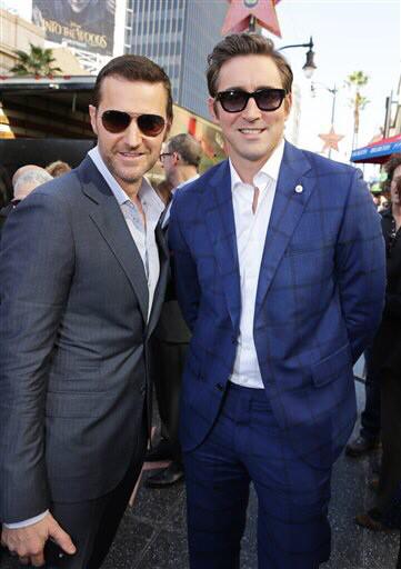 RichleeArmipace's tweet photo. More beautiful pics from #PeterJacksonDay! #LeePace #RichardArmitage #MyTwoKings #WalkOfFame http://t.co/4BH6xB7qXs http://t.co/yF3uATdAvb