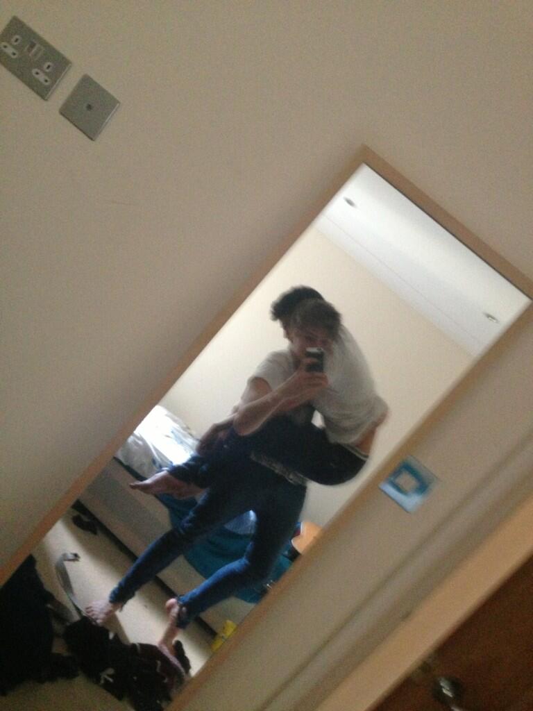 #Imagine
"I told Calum (Y/N) was coming to see us and he kinda..." 
Luke tweets