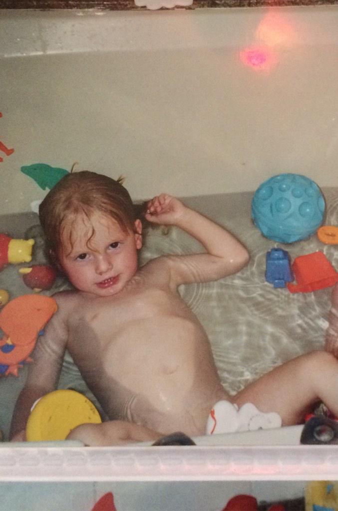 vfigtree's tweet image. happy birthday sistaaaa👭 I hope you like these hot throwbacks;) @Angela__Fig