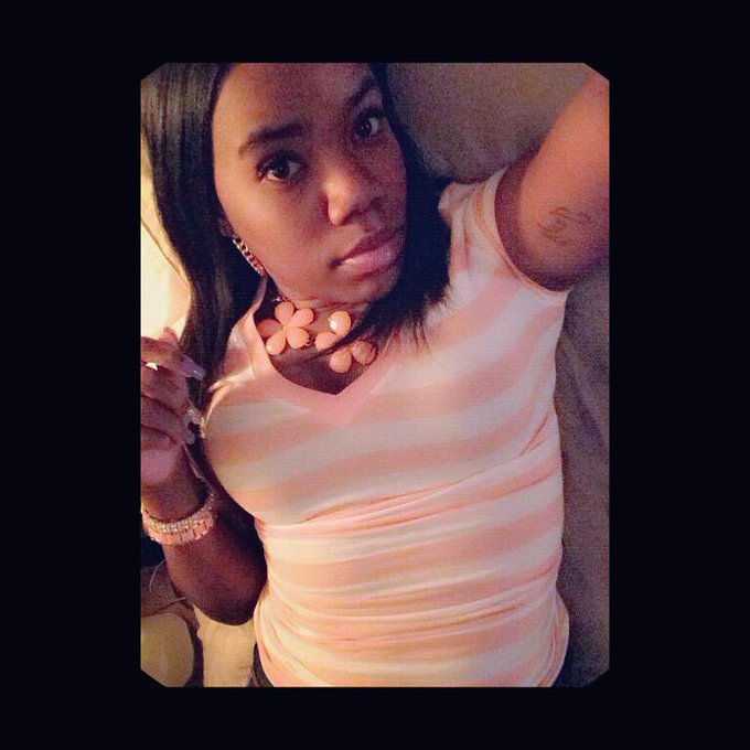 Watch PrettyBoos✨'s leaked NSFW photo on TwXstars