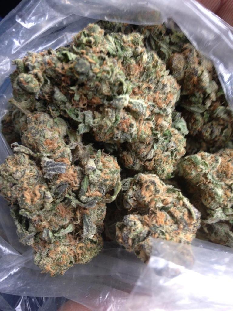 DboyTheTrapGod's tweet photo. who need some.cookies by dv im n area http://t.co/0pfnil3JtM
