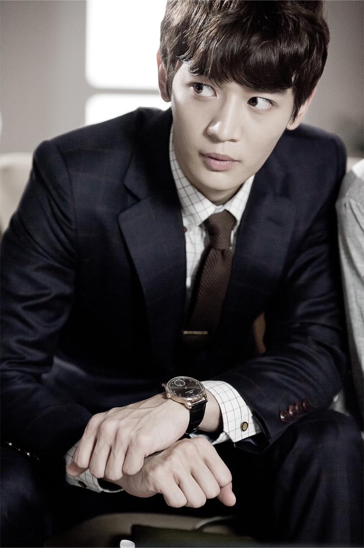 Happy happy birthday Choi Minho! I wish you eternal happiness!Thank you for being an inspiration! We love you baby <3 