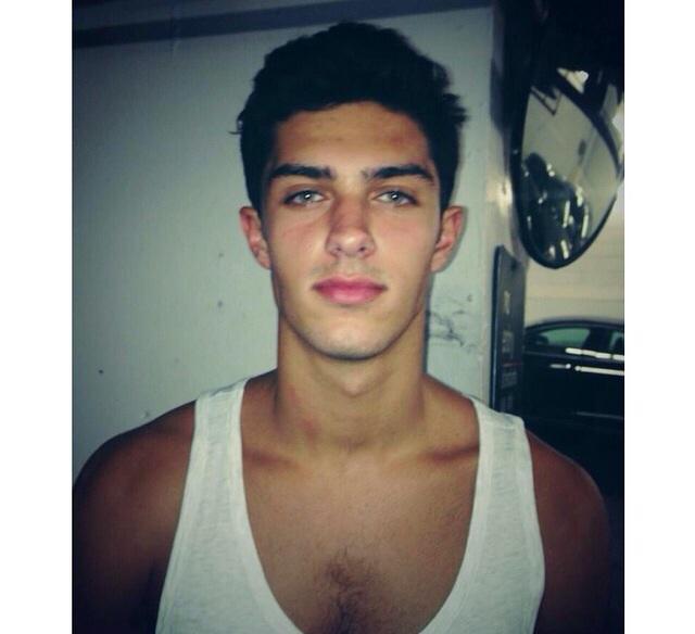 hotguysofinsta's tweet image. Steven Kelly @steve_kells