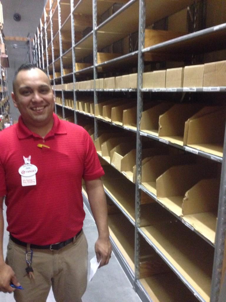 Gabe4Target's tweet photo. Living the dream at T769!!! Pushing freight to the floor and keeping it brand. http://t.co/VKLr5EzFK2