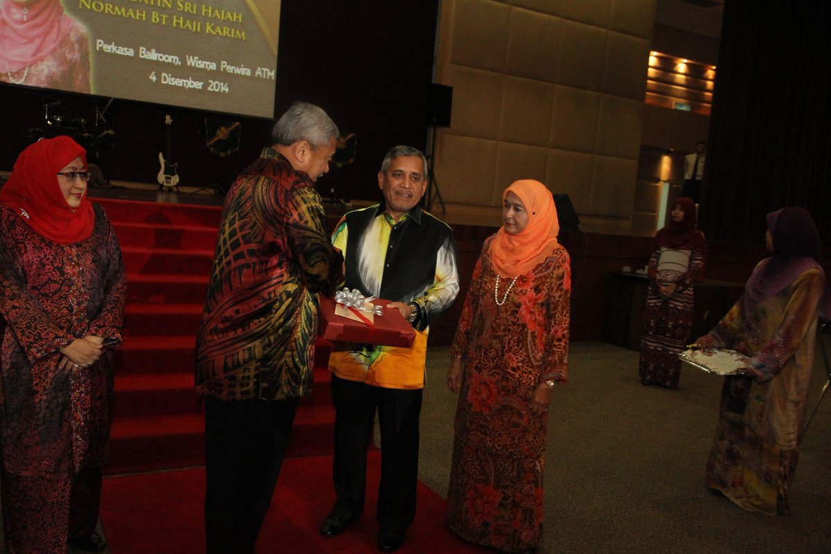 Warga JHEV ATM mengucapkan Selamat Bersara kepada Dato' Sri Dr Hj Ismail Hj Ahmad, KSU Kem Pertahanan Malaysia.