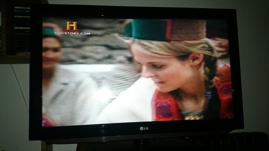 tatarild's tweet photo. @LisaKellyIRT un saludo desde chile http://t.co/r7HwwrmD4J