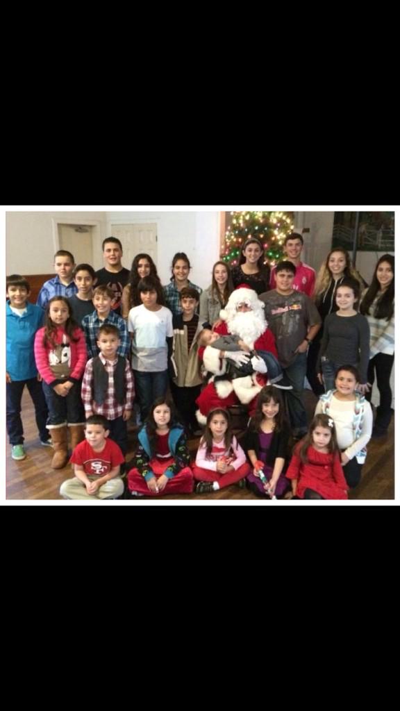 LUSOYC4's tweet photo. Happy Holidays from #YC4! http://t.co/u3eRR7IXYN
