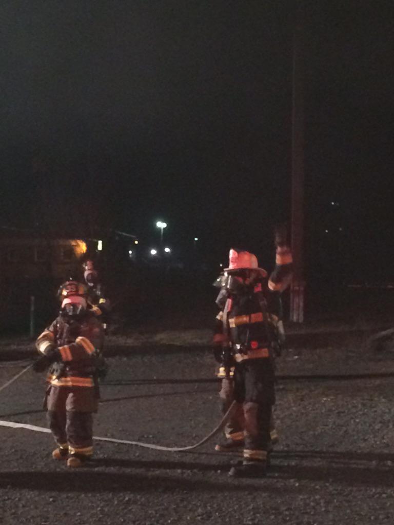 chief2701's tweet photo. Final night of Fire Class! Great job by all!! Quite an improvement from first night!!! #finalpracticals http://t.co/pQ4niOceB7