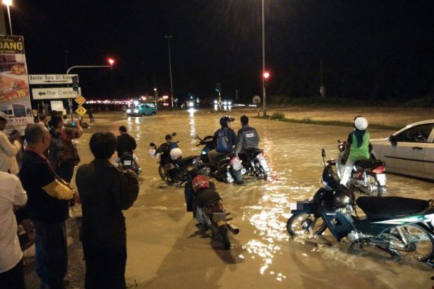 Embedded image permalink