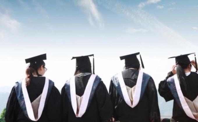 "<a href="/kompaskarier/">KOMPASKarier.com</a>: Yuk kerja di <a href="/kompascom/">Kompas.com</a>!
sbg Script Writer Kompas Video. Klik kom.ps/AFo9xN "