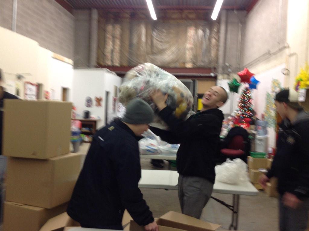 carol_clu's tweet photo. Northstars stepping up to help Stephen’s Backpack Society.  Thanks @dana_page for helping to set up this great event! http://t.co/JWoRJLJCxz