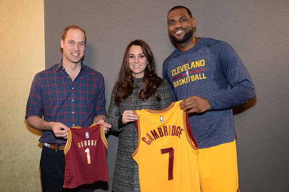 TIME's tweet image. Prince William and Kate met King James of Cleveland ti.me/1zlShyn (Jennifer Pottheiser—NBAE/Getty Images)