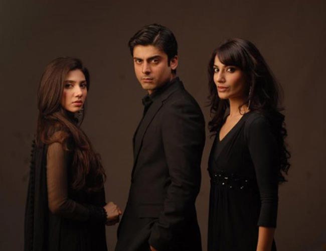 IndiaToday's tweet photo. 5 reasons why Pakistani soaps are popular in India
#pakistanisoap
http://t.co/s2oNzv1zuF http://t.co/UYd0ZAatko